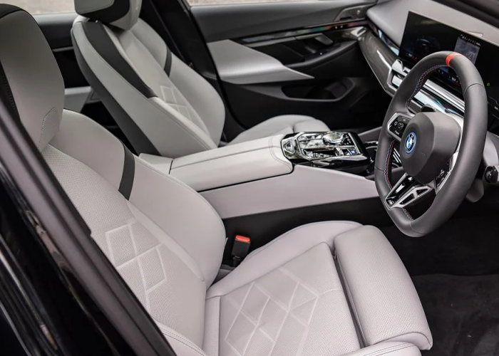BMW i5 (1)